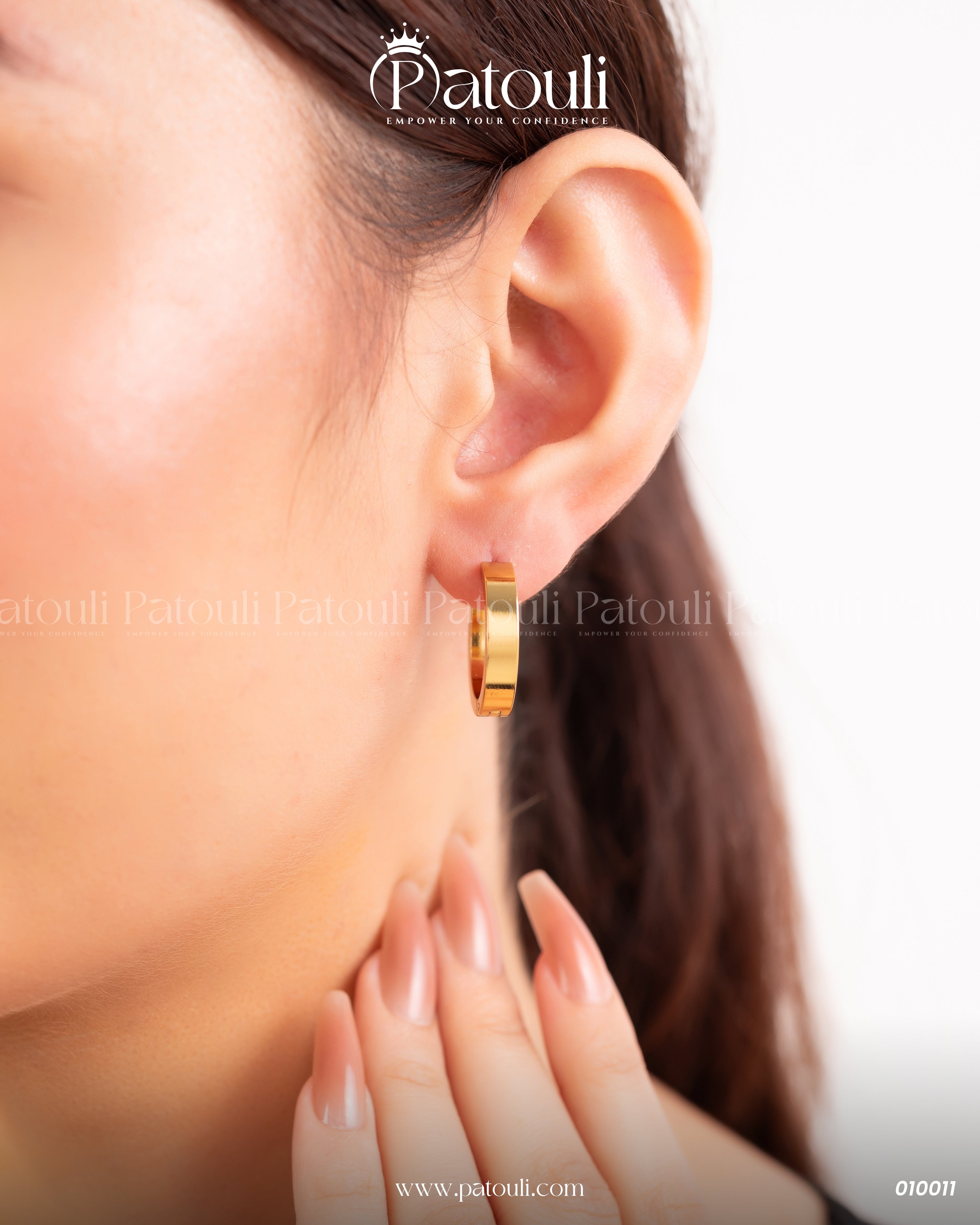Simple Unique Metallic Round Earrings