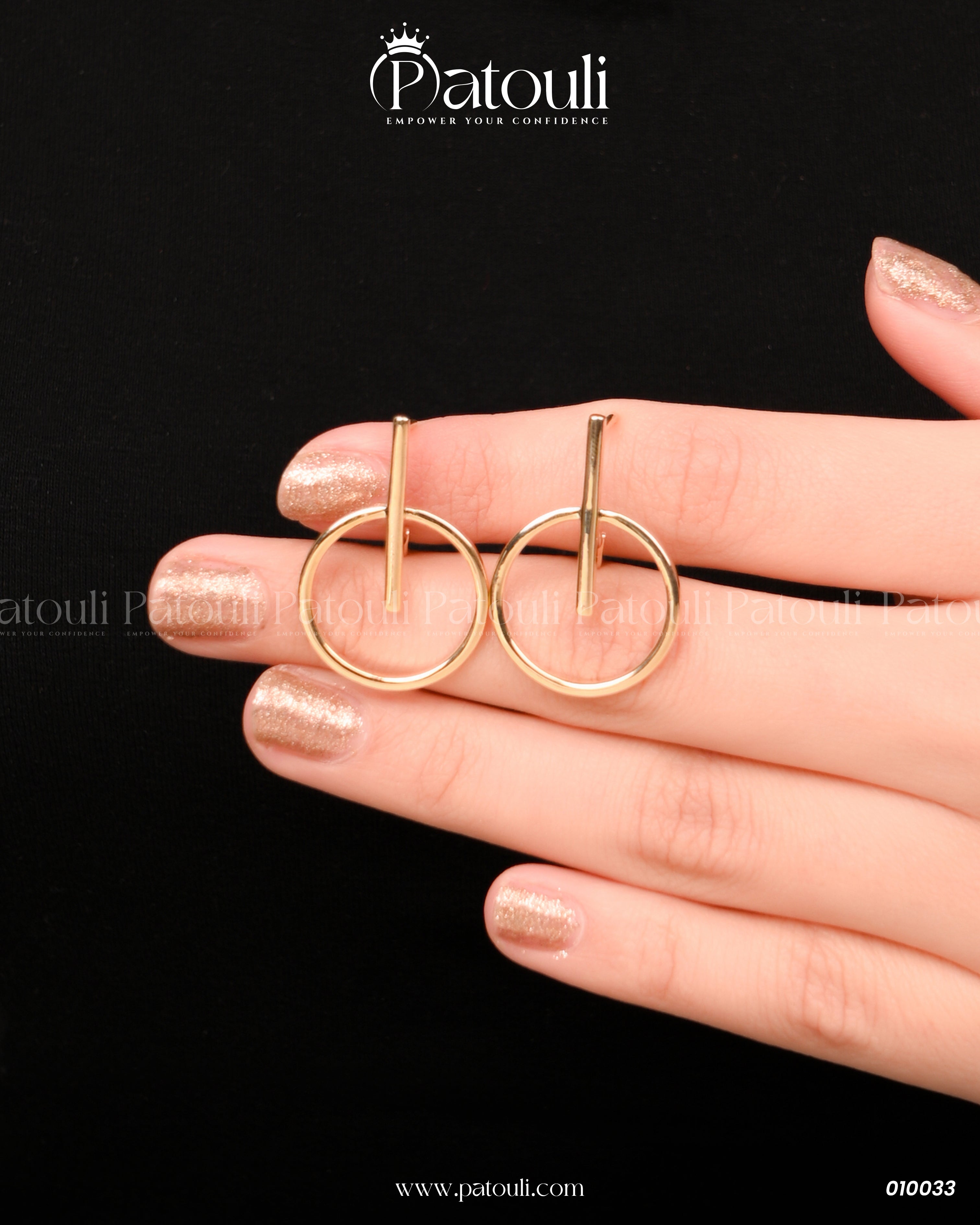 The T- Curved Earrings