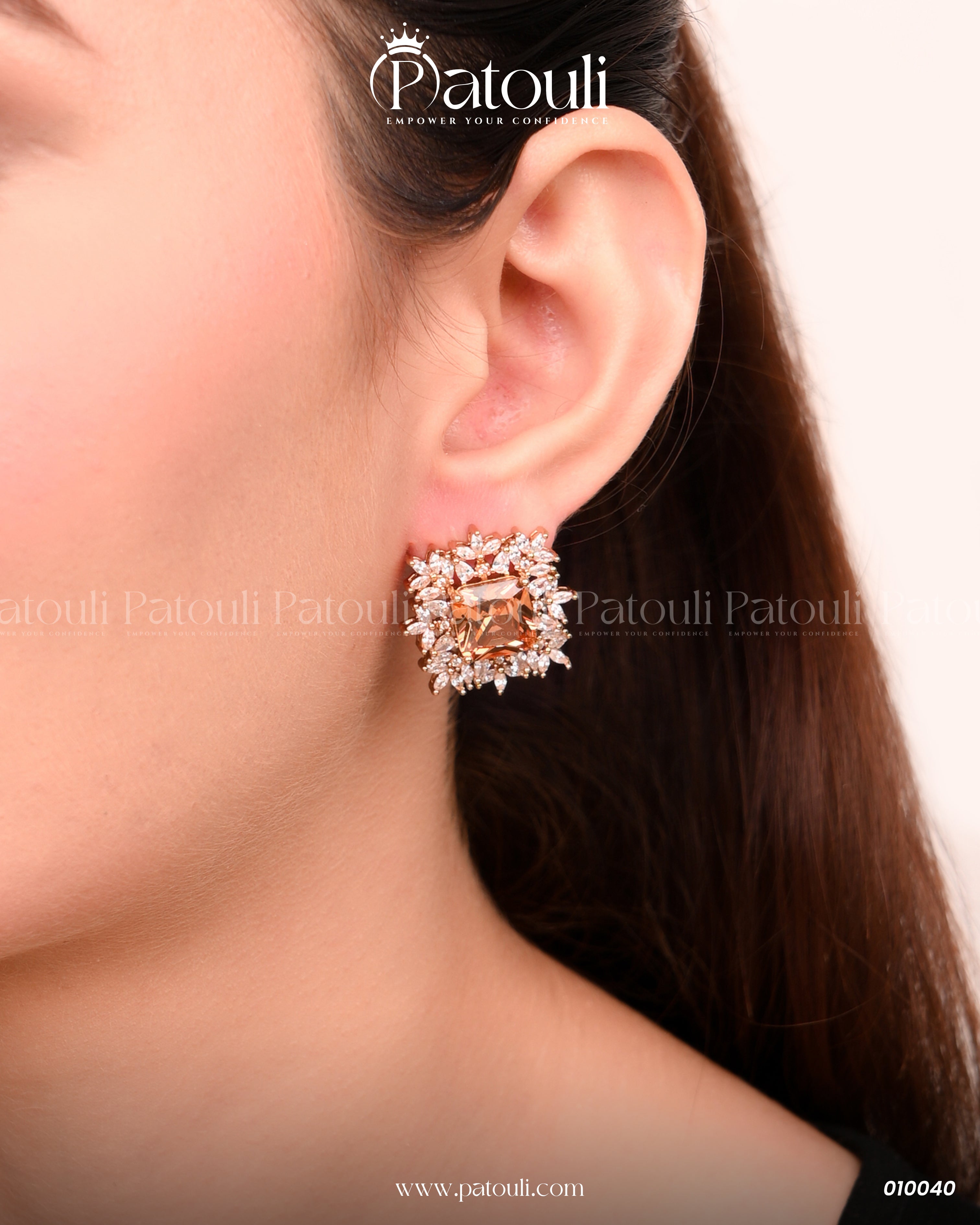Zaria Spark Studs