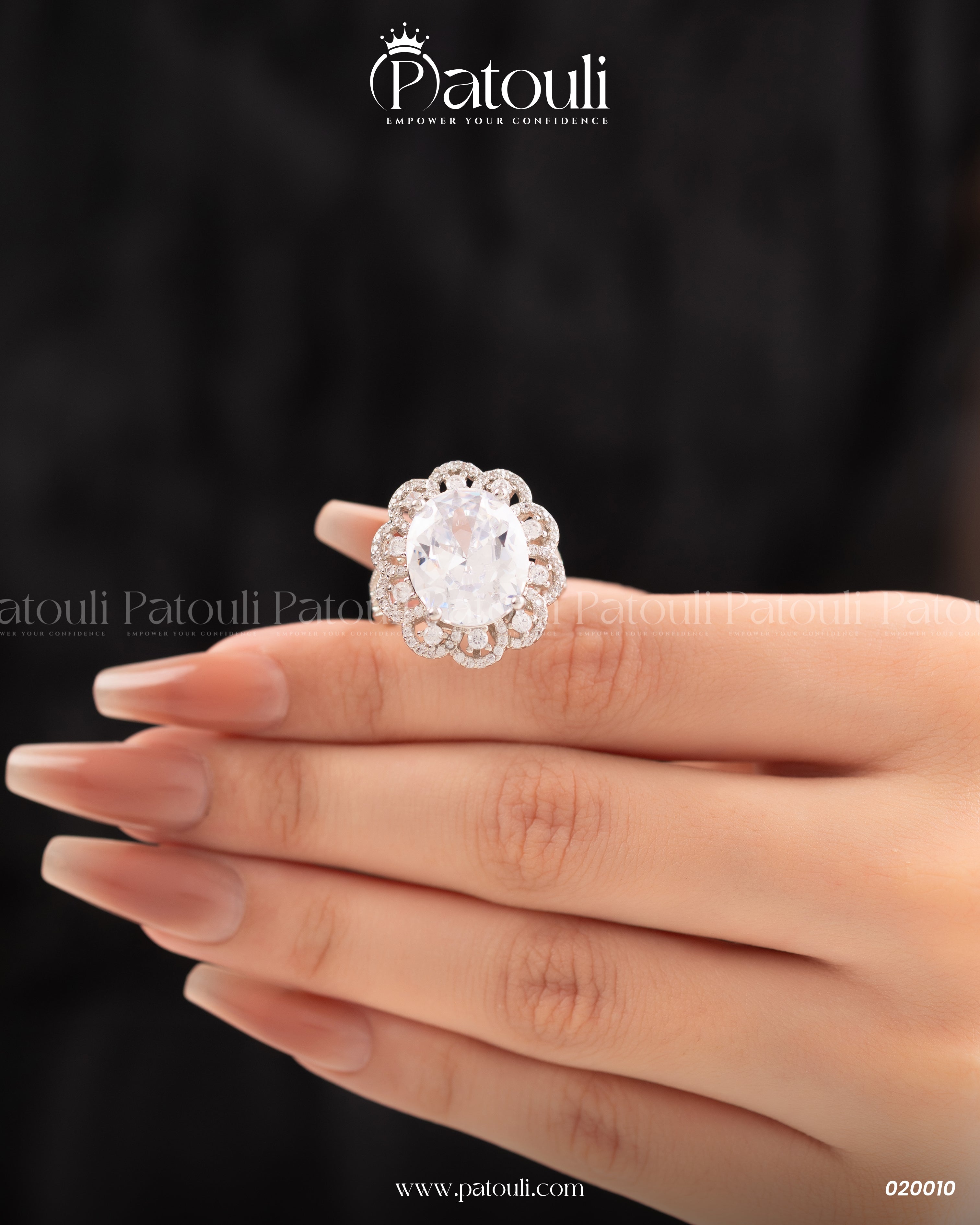 Elegant Floral Zirconia Silver Ring