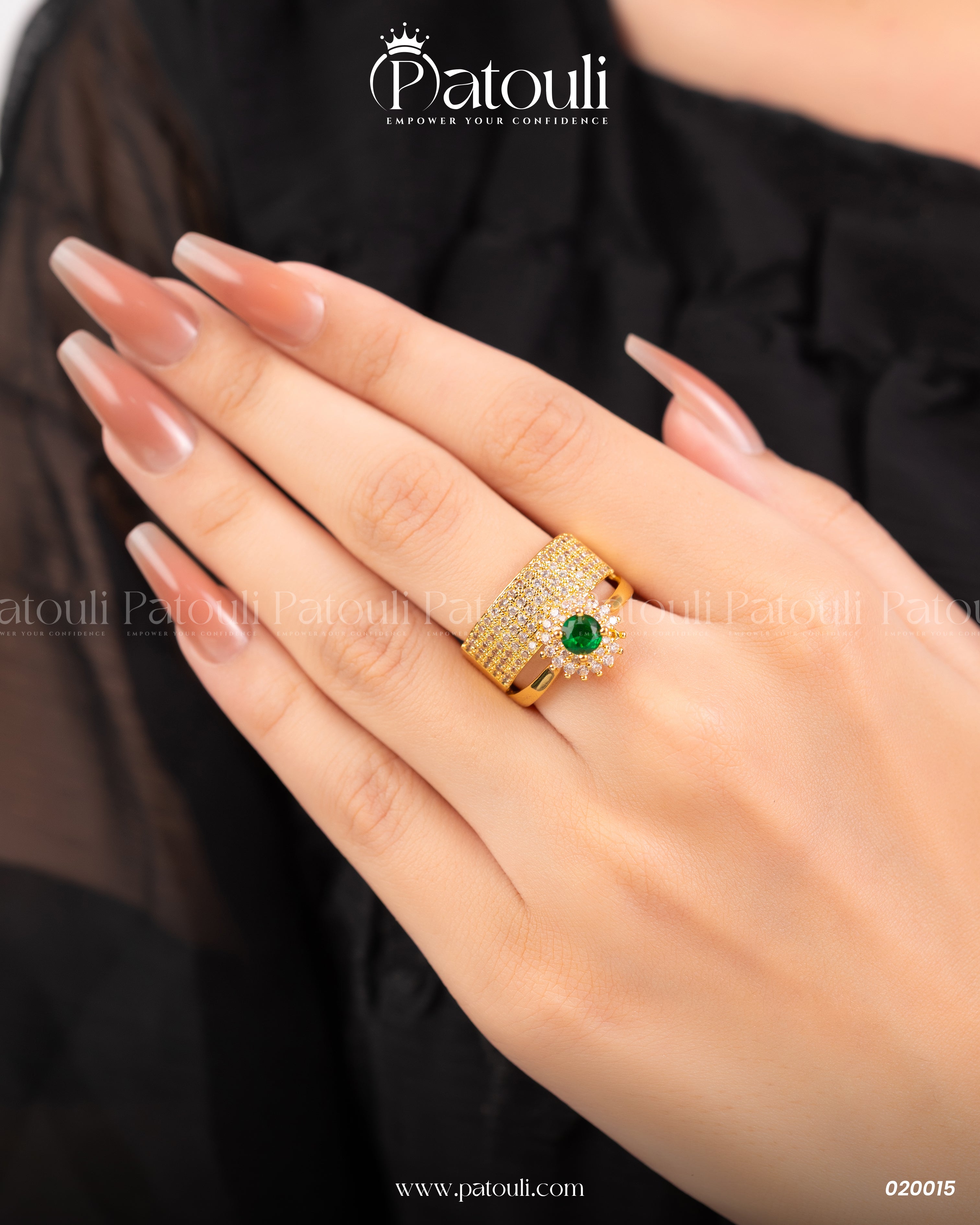 Luxe Engagement Gold Ring