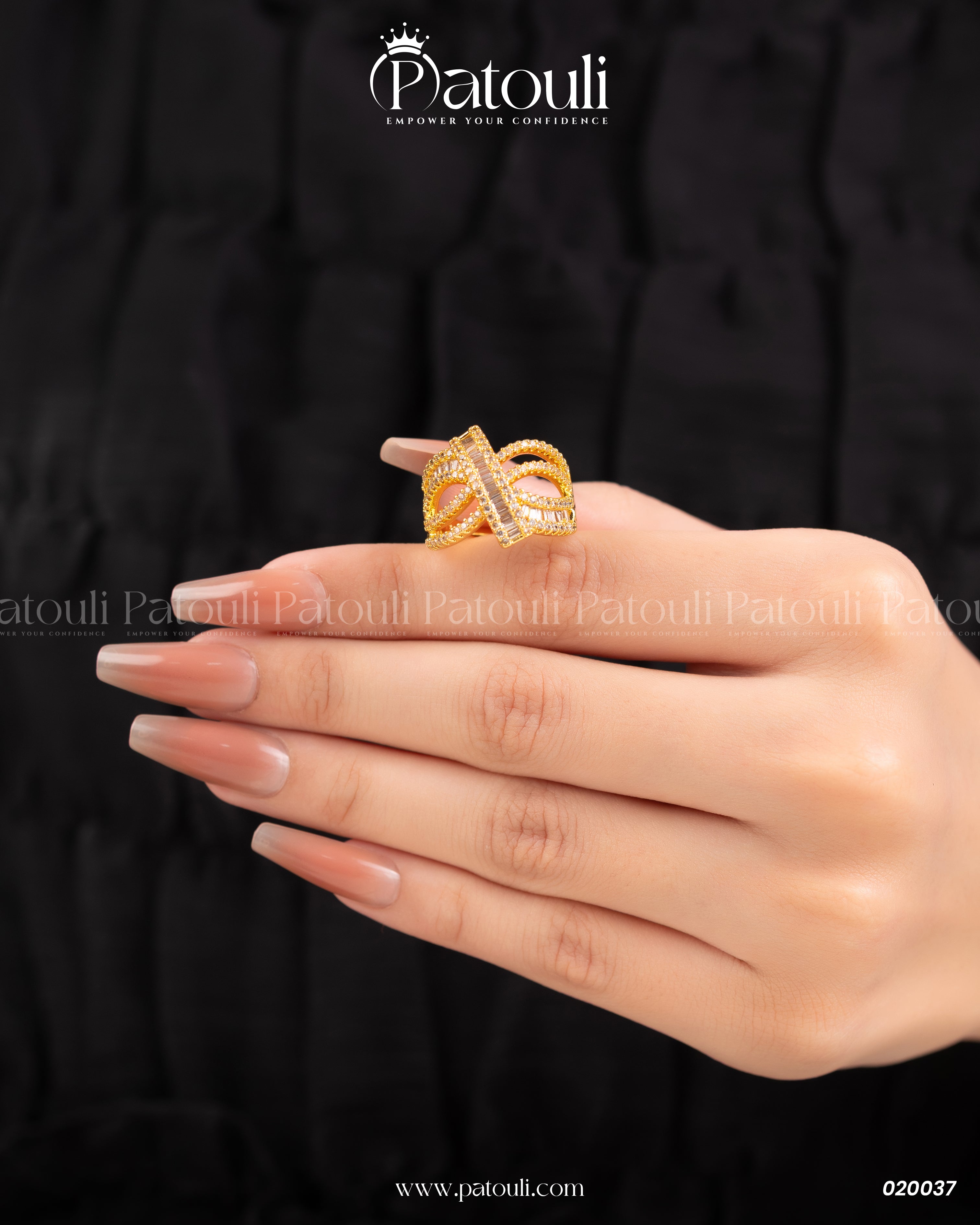 High Quality Zirconia Knot Style Golden