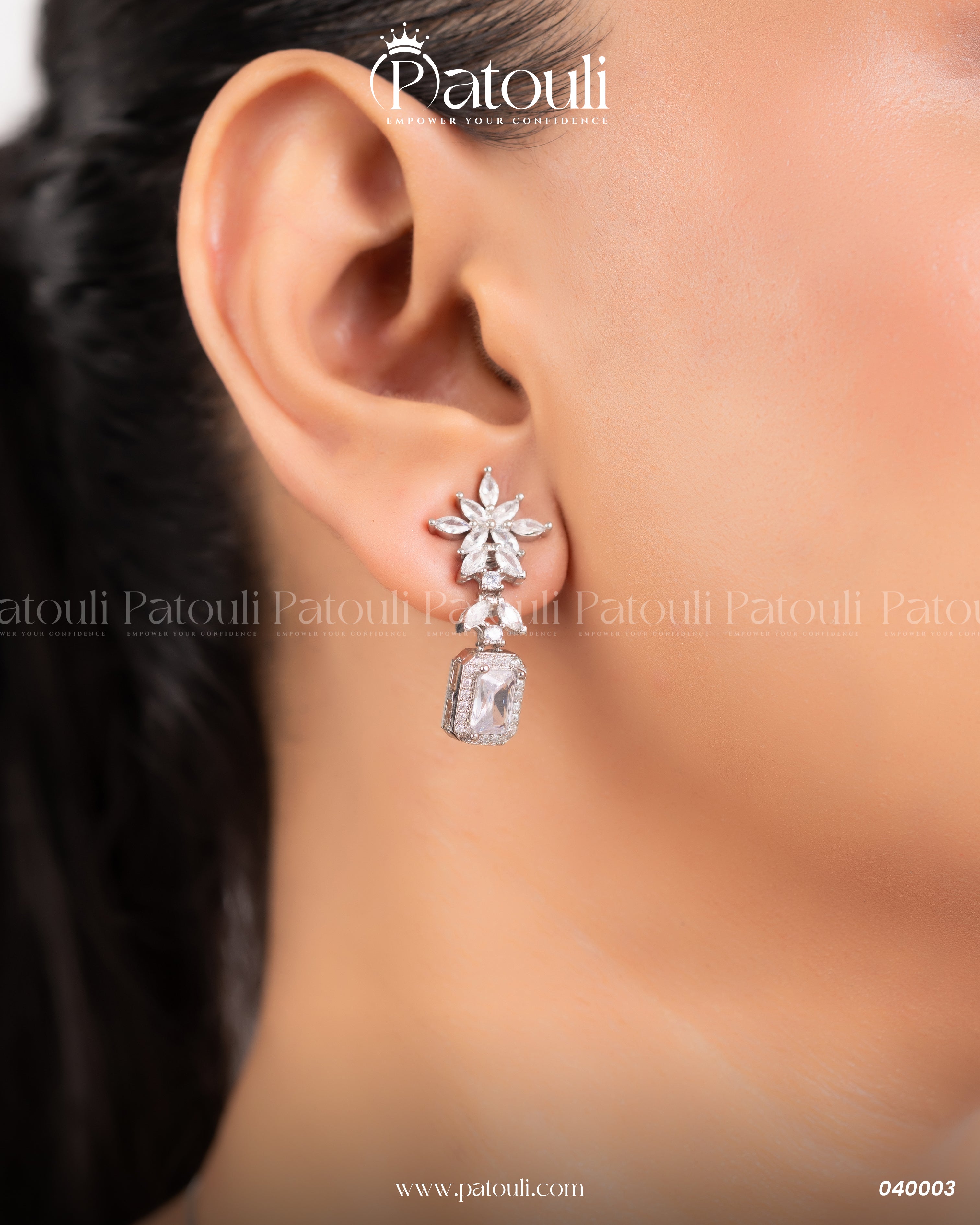 Beautiful Leaf Design White Stone