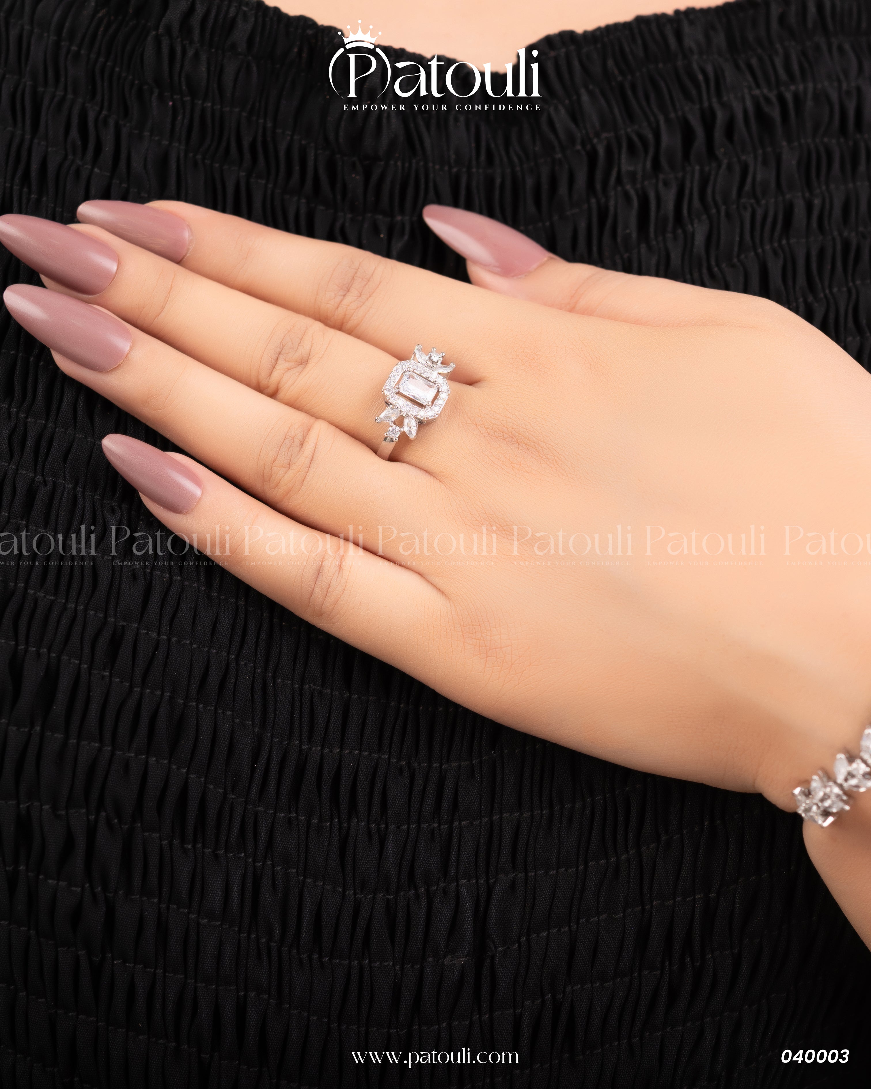 Beautiful Leaf Design White Stone