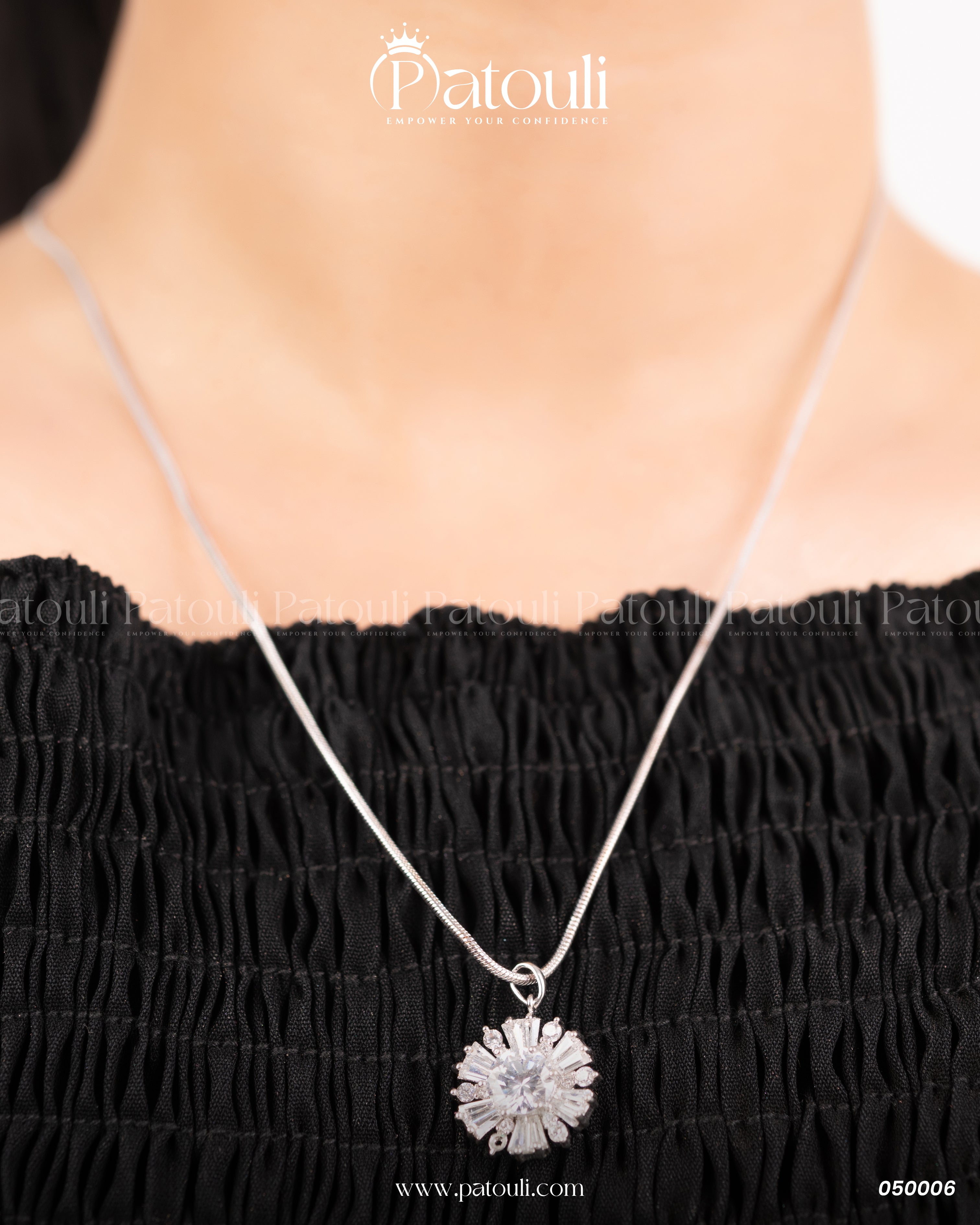 Circular Zircone Necklace