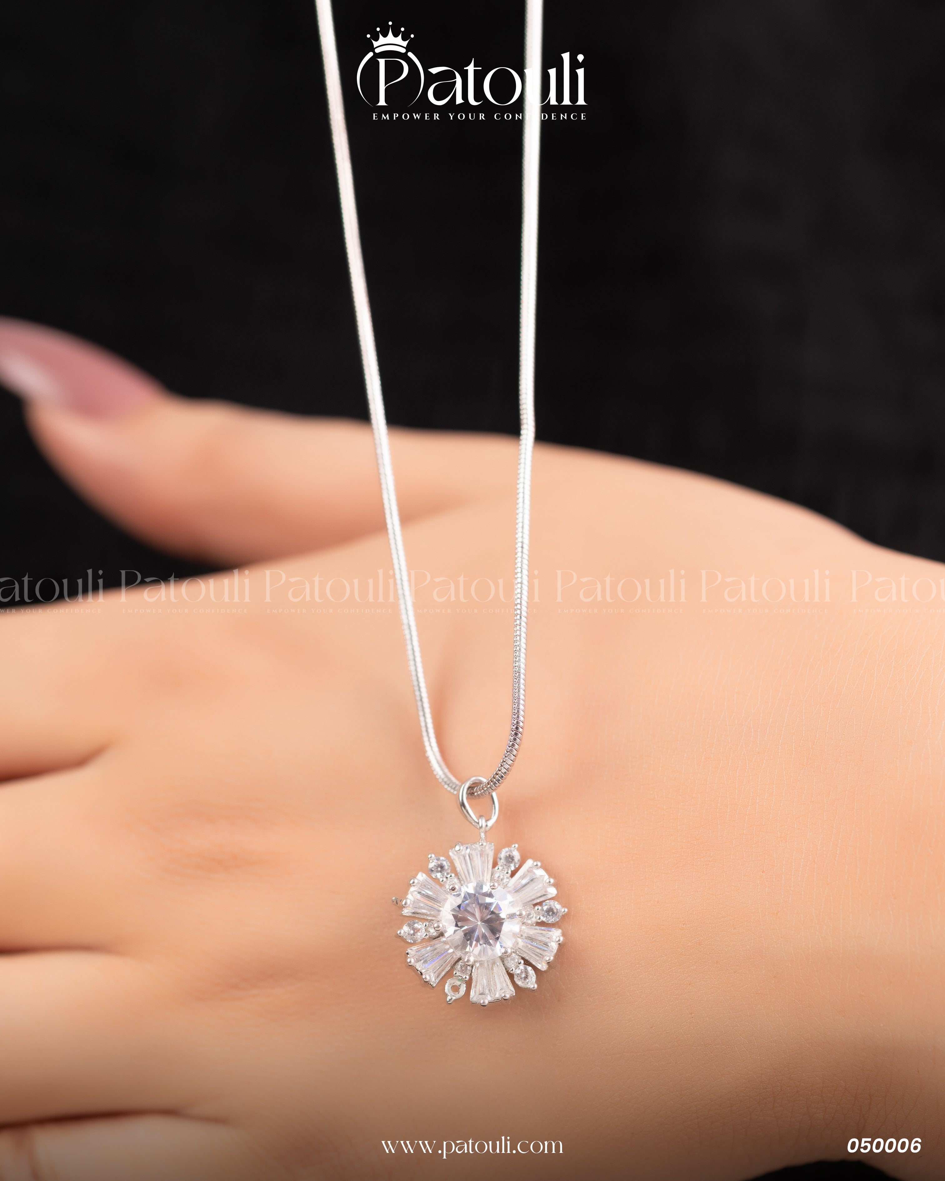 Circular Zircone Necklace