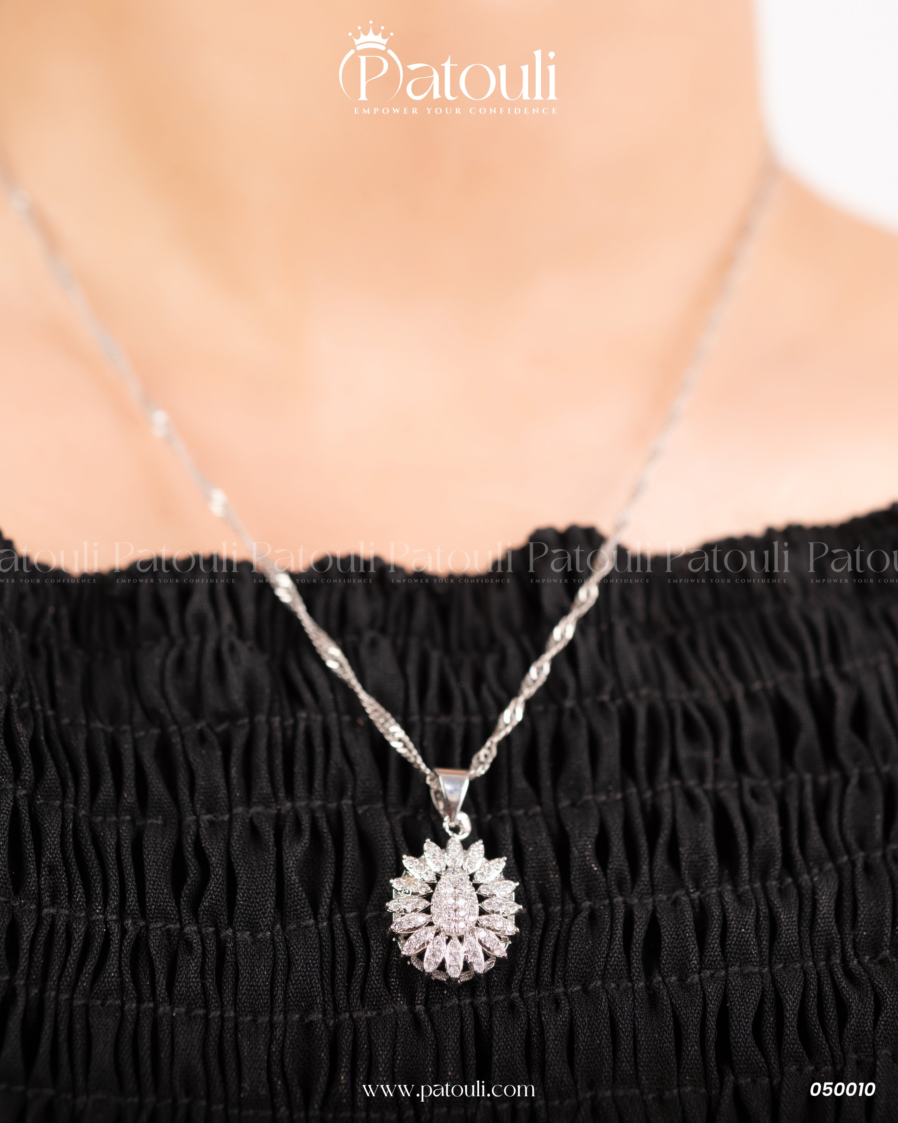 Circular Zircone Necklace
