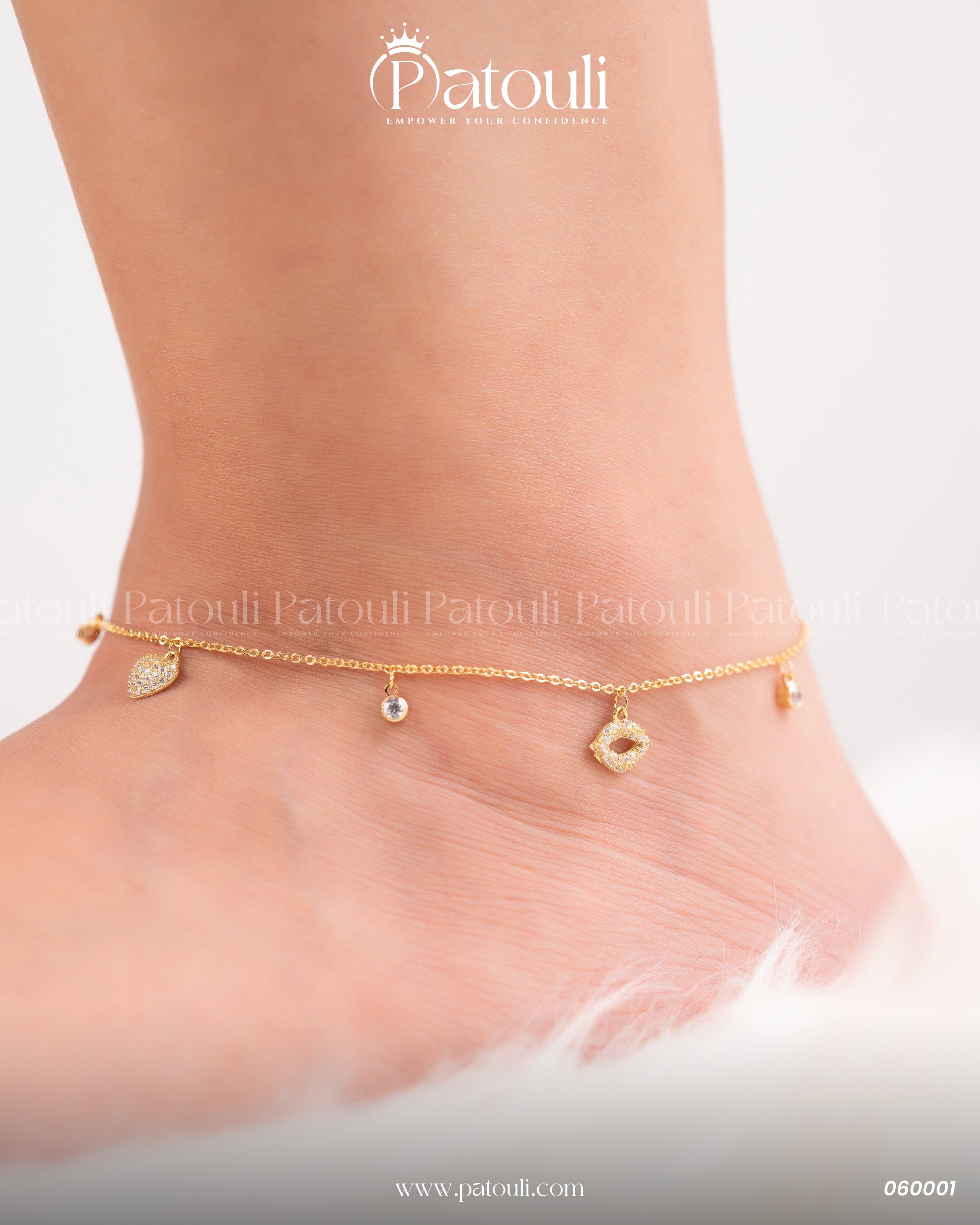 Heart And Lip Style Golden Anklet